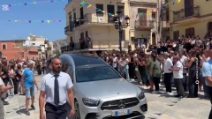 I funerali di Simona Cinà a Capaci: applausi all'arrivo della bara della pallavolista