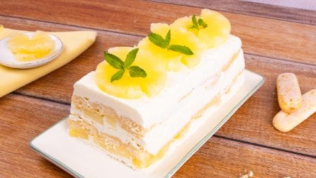 PINEAPPLE SEMIFREDDO: the refreshing dessert to serve at the end of a meal!
