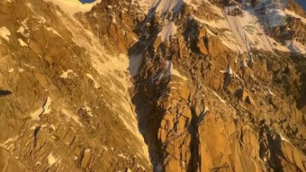 Alpinista precipita e muore scalando la Cresta del Brouillard, sul massiccio del Monte Bianco