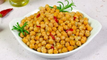 Ceci in padella: il contorno facile e sfizioso