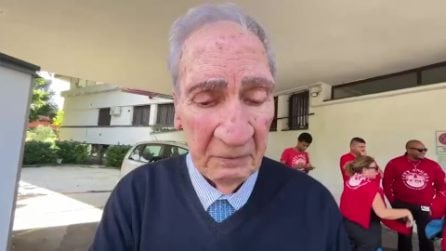 Funerali Emilio Fede, il fratello in lacrime: "Era un gran giornalista"