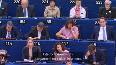 Von der Leyen propone per la prima volta sanzioni dell'Ue contro Israele: il video del suo discorso