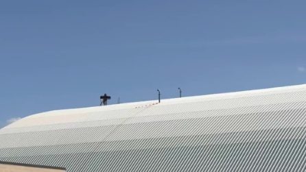 Usa, il vicepresidente Vance accompagna la bara di Charlie Kirk a bordo dell’Air Force Two