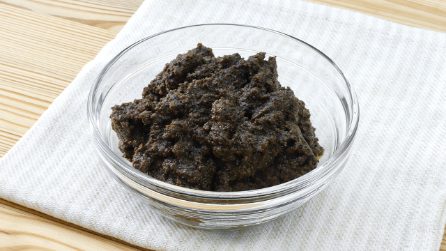 PATÈ DI OLIVE NERE: una ricetta gustosa e facilissima con soli 2 ingredienti!