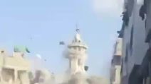 Attacco israeliano contro la moschea di Al-Aybaki a Gaza