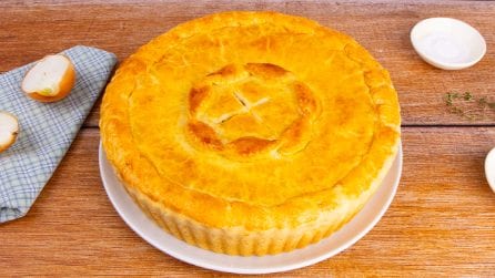 CHICKEN PIE: the Anglo-Saxon translation of the single dish!