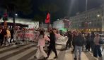 "Occupiamo strada per Flotilla", il bloccato traffico a Roma vicino alla stazione Termini