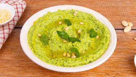 PESTO DI BROCCOLI: colorato e saporito!