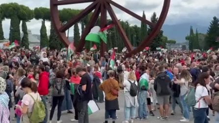 Firenze, manifestanti bloccano ingresso A1 a Calenzano
