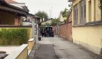 Le immagini della nuova perquisizione a casa dei genitori di Andrea Sempio a Garlasco