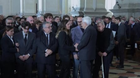L'arrivo del Presidente Sergio Mattarella ai funerali dei 3 carabinieri morti a Castel d'Azzano