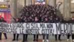 Gli ultrà della Juventus in corteo con saluti romani a Milano, lo sdegno del club: "Non ci rappresentano"