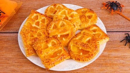 ZUCCHETTE DI SFOGLIA: questi sfiziosi dessert saranno un must per la tua festa di Halloween!