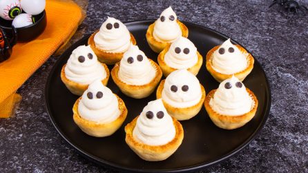 HALLOWEEN GHOSTS: so cute and easy to make!