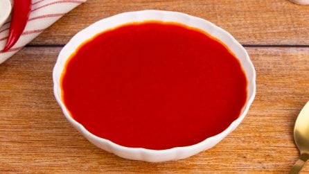 SRIRACHA SAUCE: Make this amazing spicy condiment at home!