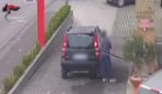 "Voglio solo parlare" e blocca la ex in auto a Somma Vesuviana. In tasca aveva un coltello