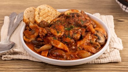 FUNGHI IN UMIDO: il contorno profumato e saporito!