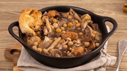 Zuppa di funghi con castagne e ceci: un piatto che sa di autunno!