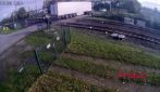 Il treno travolge il camion bloccato sul passaggio a livello in Olanda