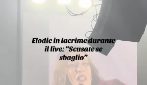 Elodie in lacrime in concerto: "Sto facendo fatica a cantare, mi sento in difetto con voi"