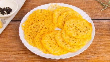 CHIPS DI FORMAGGIO: queste sfoglie sono croccanti e sfiziosissime!