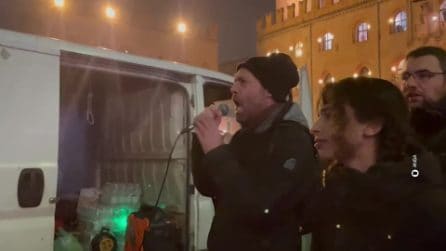 Virtus Bologna–Maccabi, protesta in centro: centinaia in piazza e spunta anche Zaki