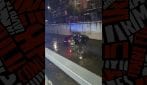Il video dell'auto che sfonda il parapetto del Naviglio Pavese e finisce nel canale