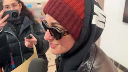 Arisa alla camera ardente di Ornella Vanoni: "Mi chiedeva sempre se ero innamorata, persona stupenda"