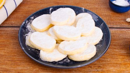 LEMON MELTAWAYS: the irresistible, fragrant and delicious English biscuits!