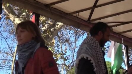 Manifestazione per la Palestina a Roma, in testa al corteo Greta Thunberg e Francesca Albanese