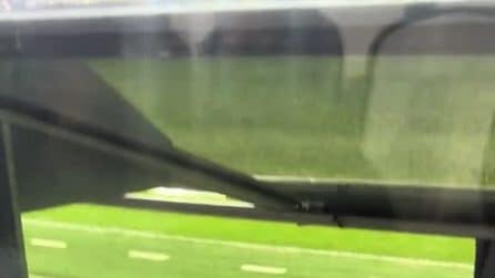 Spalletti risponde ad un tifoso in panchina durante Juve-Cagliari: il tecnico non si dà pace