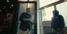 Alessandro Daniele racconta come Geolier ha scelto una frase di Pino Daniele per il titolo dell'album