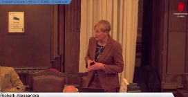 Il sindaco di Trieste alla consigliera: "Non mi sono mai fatto comandare da una donna"