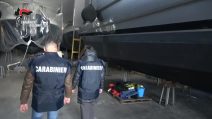 Scommesse clandestine, sigilli a yacht e auto di lusso: in totale sequestrati 8 milioni di euro