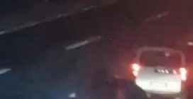 Tamponamento a catena sulla Tangenziale di Napoli, auto si schianta e si ribalta: incidente nella notte