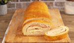 ROTOLO DI PANE RIPIENO: il rustico delizioso con un cuore filante!