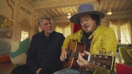 Zucchero canta Così Celeste assieme al cantante islandese Helgi Björns