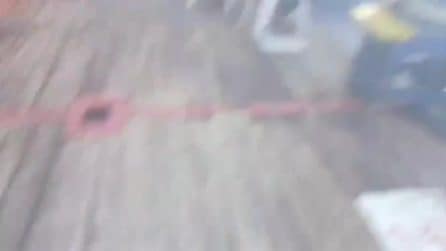 Mediterraneo, 108 migranti bloccati in mare da 4 giorni: il silenzio dell'Europa a fine 2025