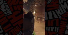 Taranto, adolescente festeggia sparando con una pistola a salve: il video diffuso sui social