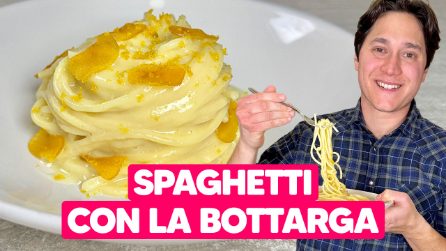 Spaghetti con la bottarga: delicati e con un sapore di mare irresistibile