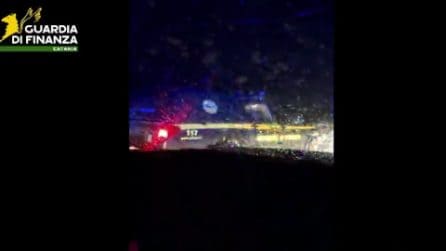 Bufera di neve sull'Etna, famiglia di turisti con bimba di 4 anni salvata dalle Fiamme Gialle