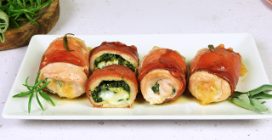 CHICKEN AND SPECK ROLLS: how to make your main course even more appetizing!