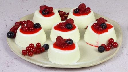 BUDINO ALLO YOGURT: il dessert al cucchiaio cremoso e delicato!