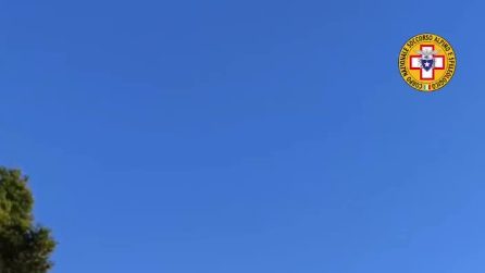 Ragazzo precipita dal dirupo e si frattura la caviglia: incidente in Costiera Amalfitana