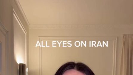 L'appello di Giulia Salemi: "Strage di innocenti in Iran, non riesco a contattare i miei parenti"