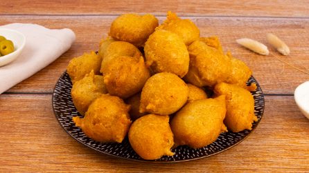 FRITTELLE DI TONNO: sono così croccanti che ti svolteranno l’antipasto!