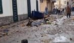 Maltempo in Sicilia, danni sul lungomare di Aci Trezza: le strade invase da rocce