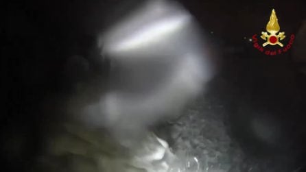 Maltempo Palermo, auto affondata in mare: salvo il conducente