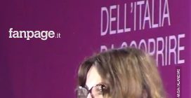 Santanche' contestata durante Forum Turismo, un ragazzo le ha urlato: "Dimettiti, sei una ladra"