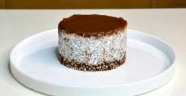 CHIA SEEDS CHEESECAKE! a LIGHT and DELICIOUS idea for your BREAKFAST!